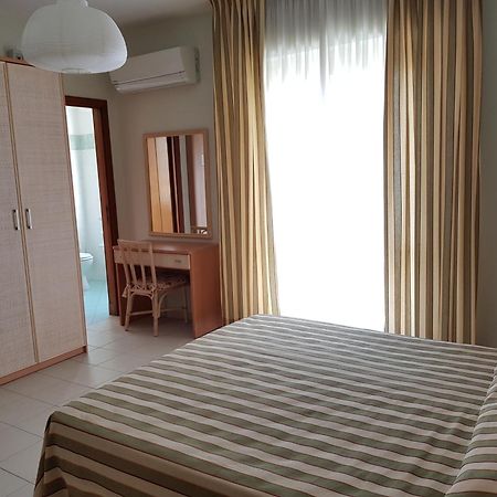 Hotel Jollino Pineto Esterno foto
