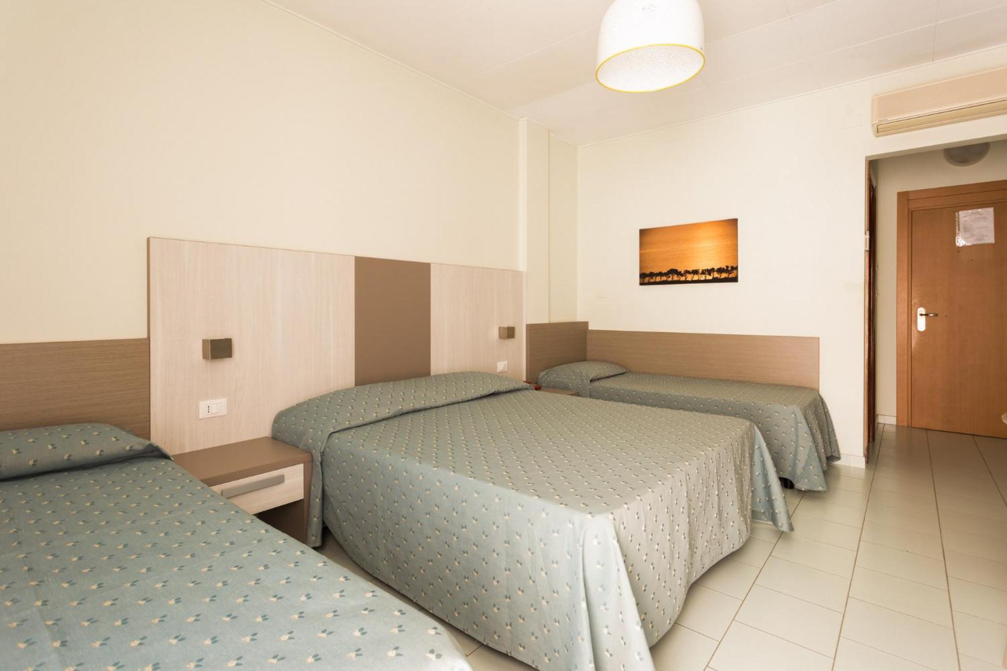 Hotel Jollino Pineto Esterno foto