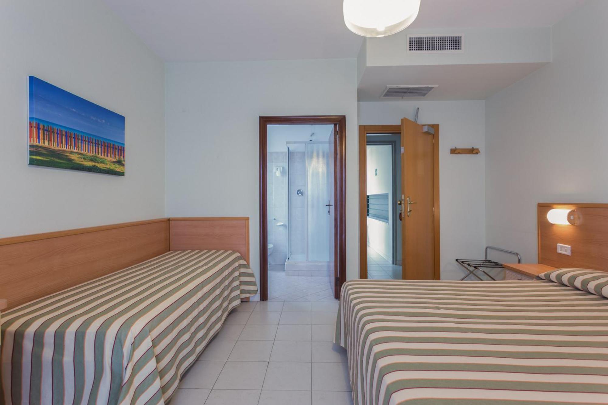 Hotel Jollino Pineto Esterno foto