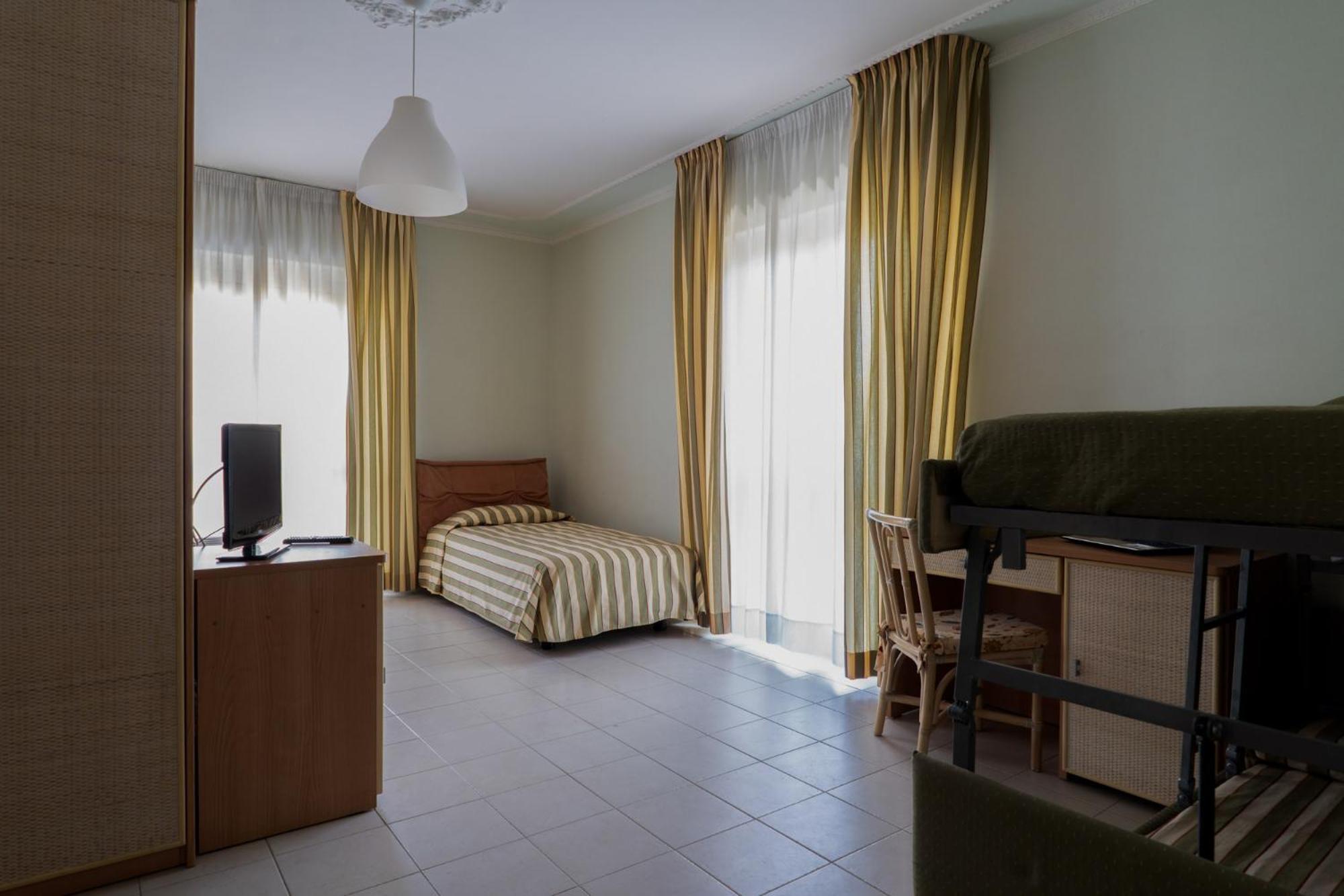 Hotel Jollino Pineto Esterno foto