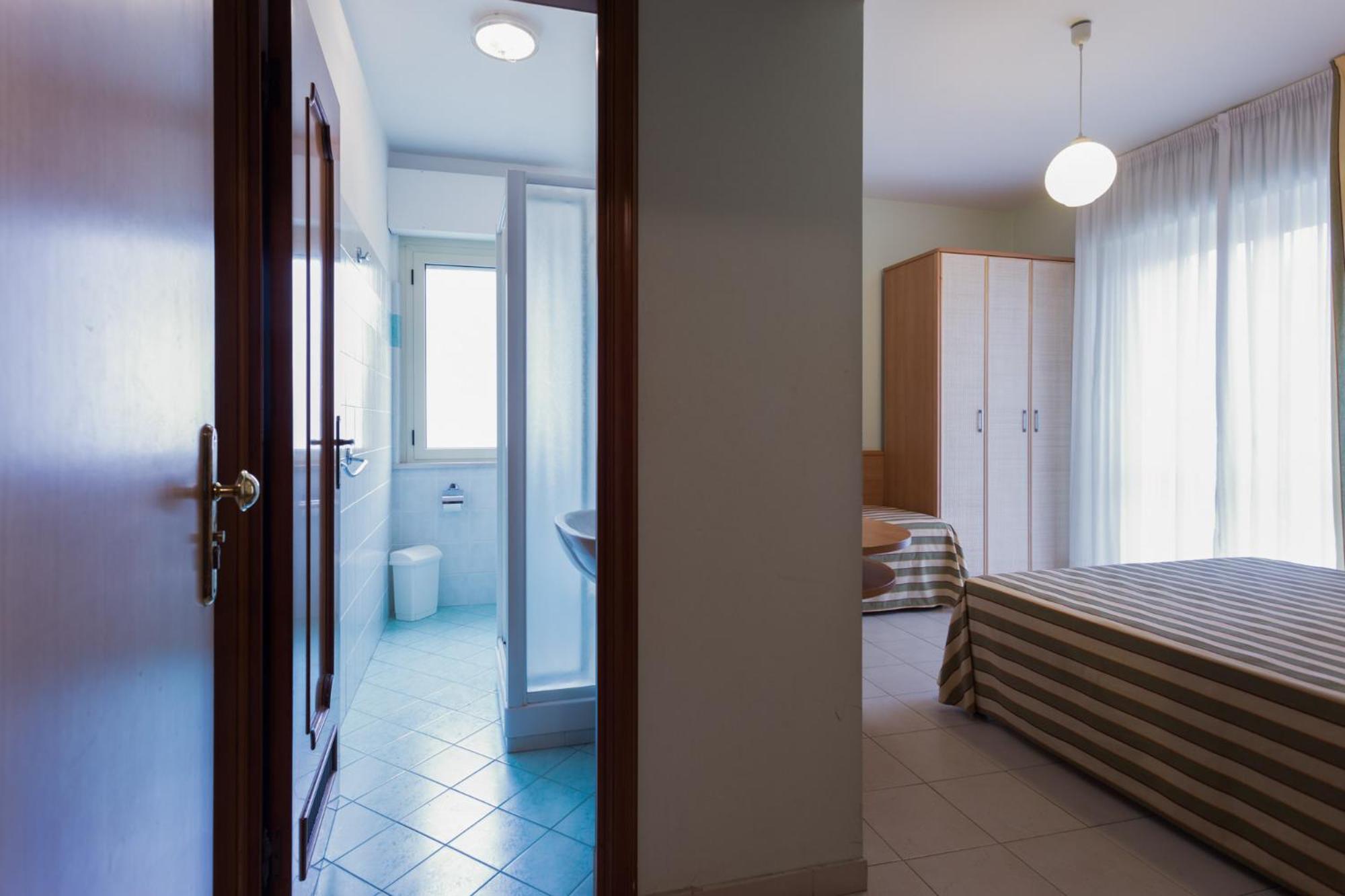 Hotel Jollino Pineto Esterno foto