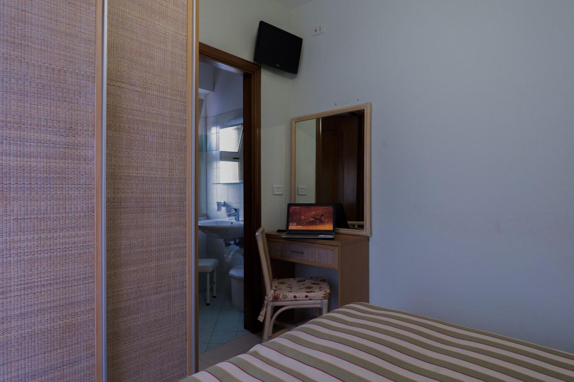 Hotel Jollino Pineto Esterno foto